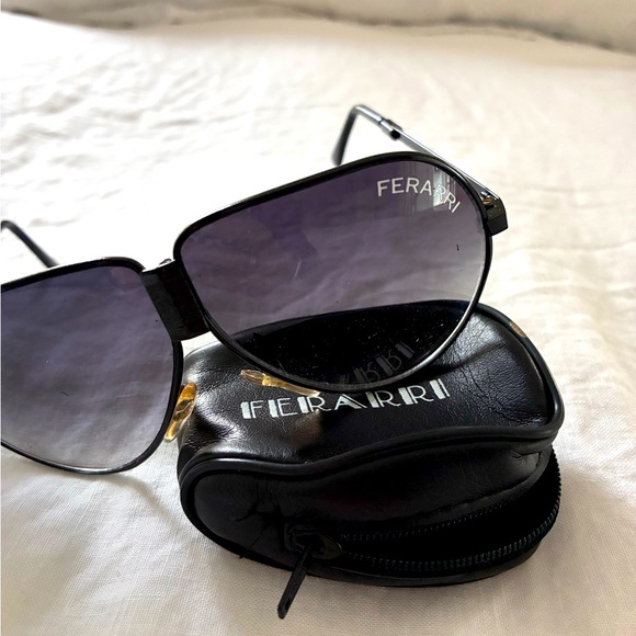 Ferrari Other - Vintage Ferrari  Aviator Sunglasses in Black with Gradient Lenses. Foldable